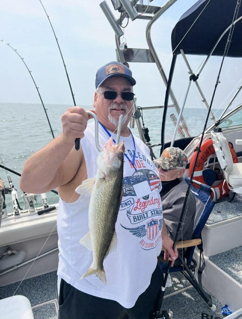 06fedd3c-8de3-435b-af8b-8e2f7403d0b1